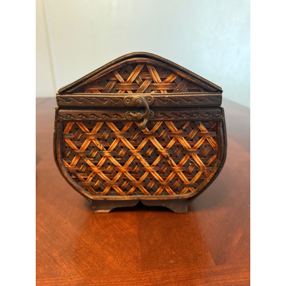Vintage Woven Bamboo Wood Trinket Box Hexagon Domed Lid Jewelry Chest